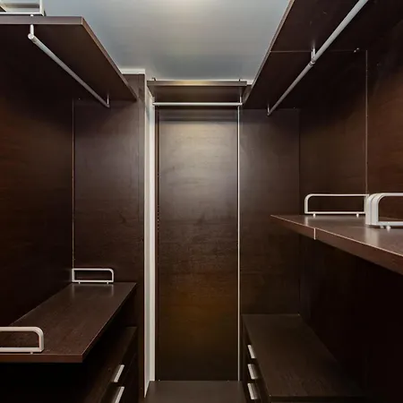 Premuda20 Elegant * Milan